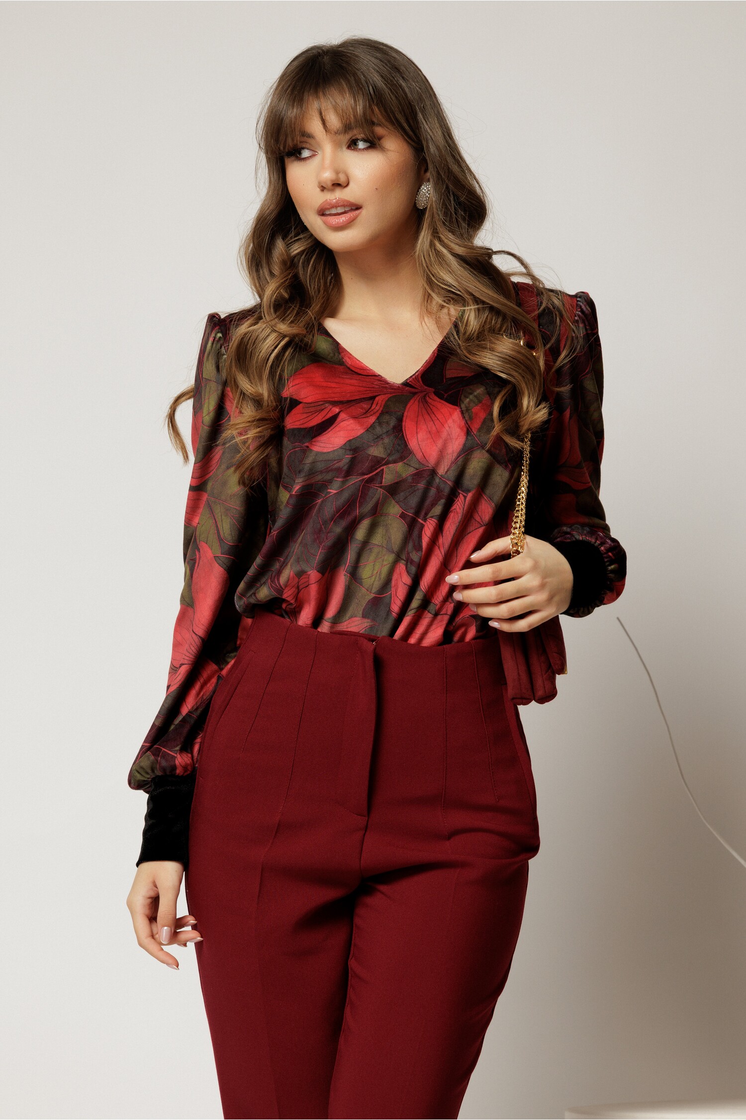 Bluză Catifea Roșie Decolteu V DY Fashion