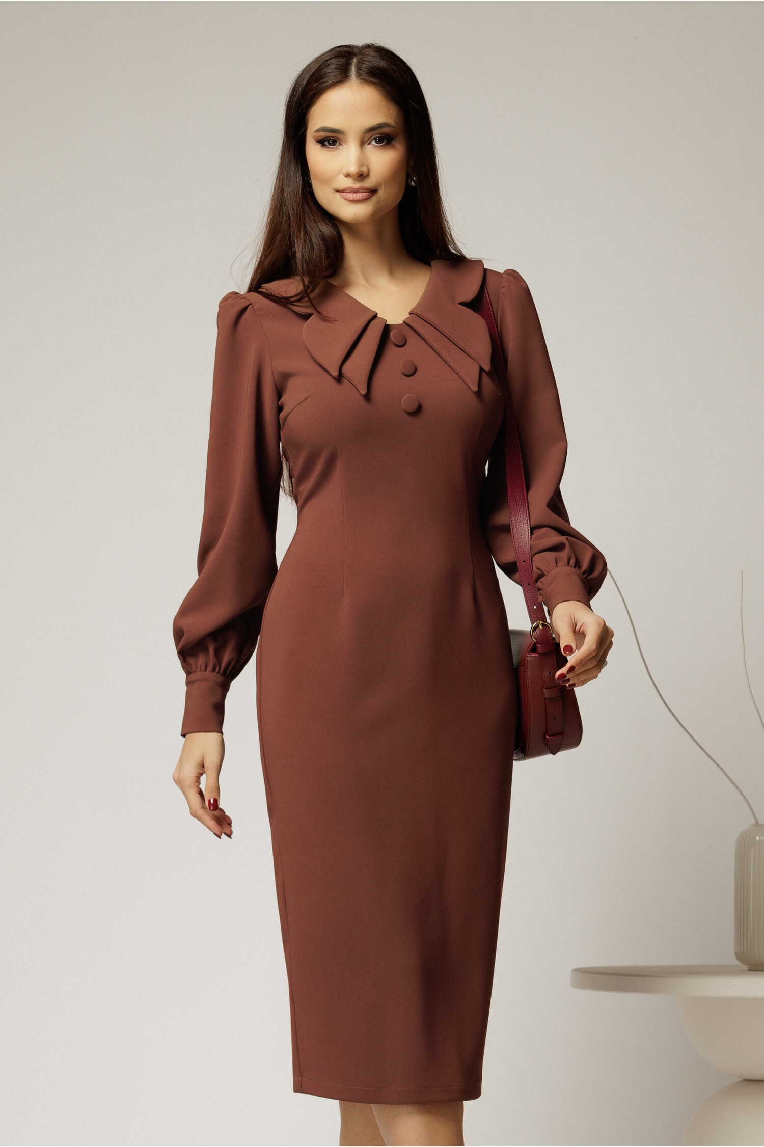 Rochie Office Maro cu Guler Dublu | Stil Profesional
