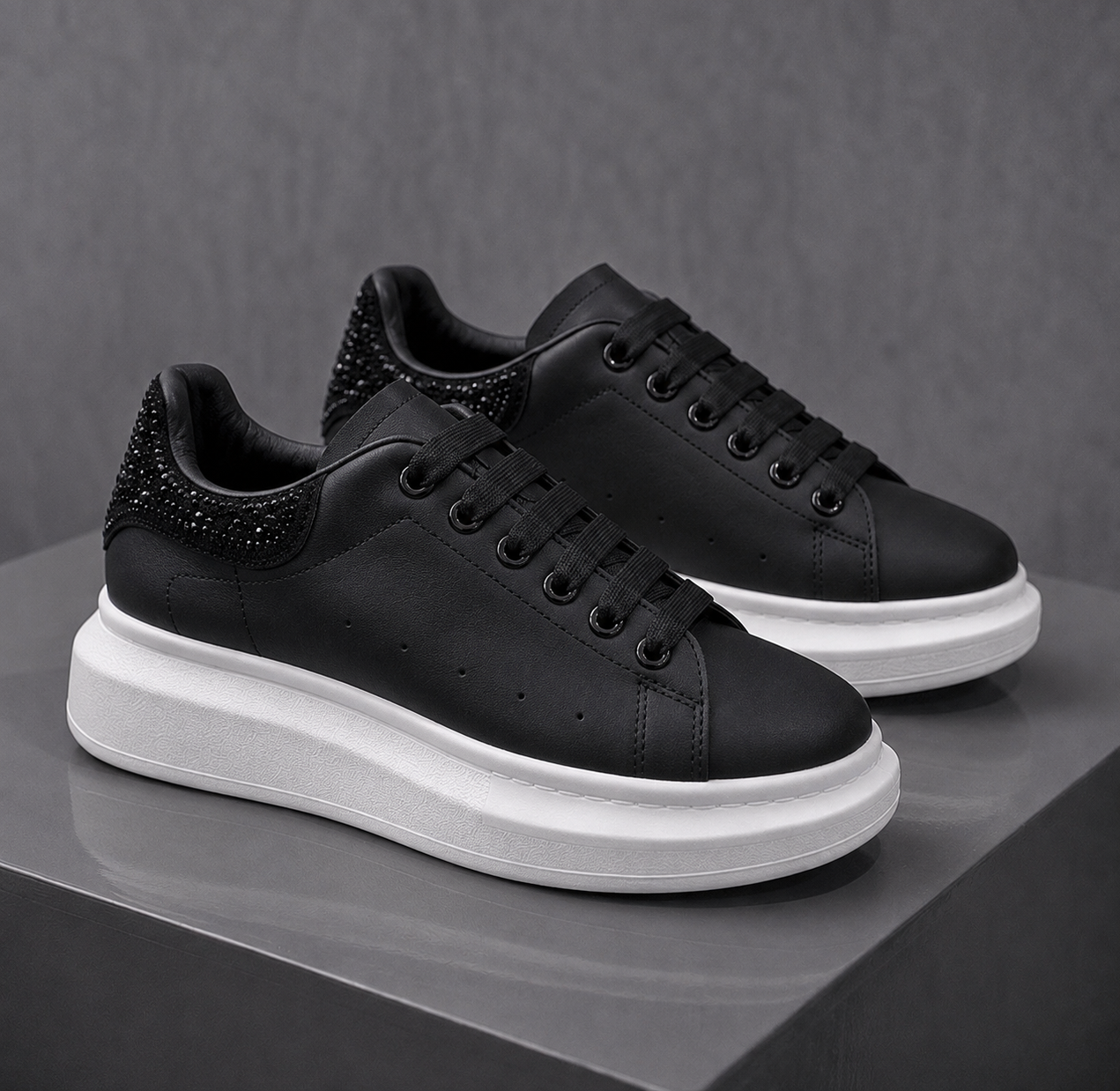 Adidasi dama casual negri cu alb diamond 111D