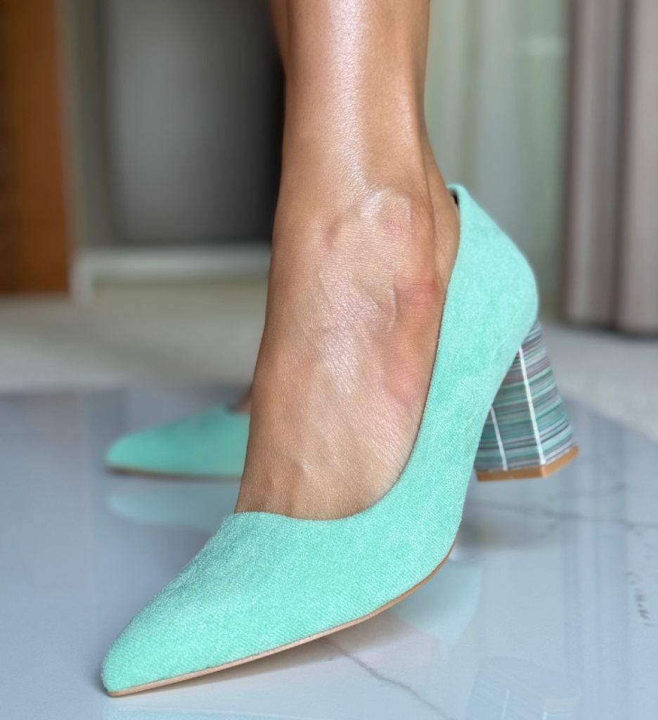 Pantofi cu Toc Ferne Turcoaz - Eleganță și Stil - imagine 2