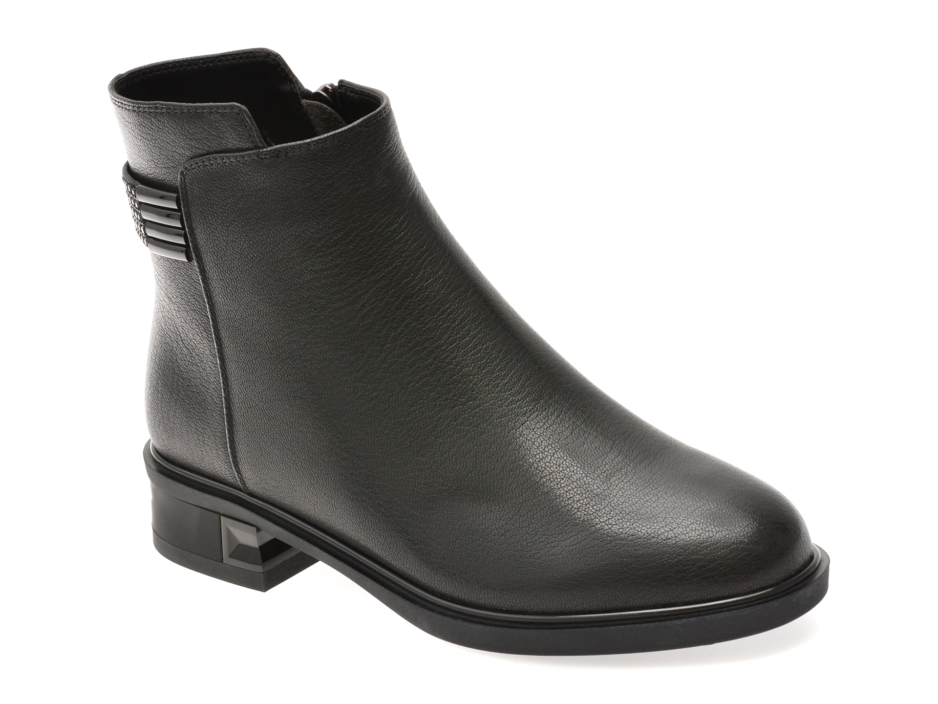 Ghete Epica Elegante din Piele Naturală