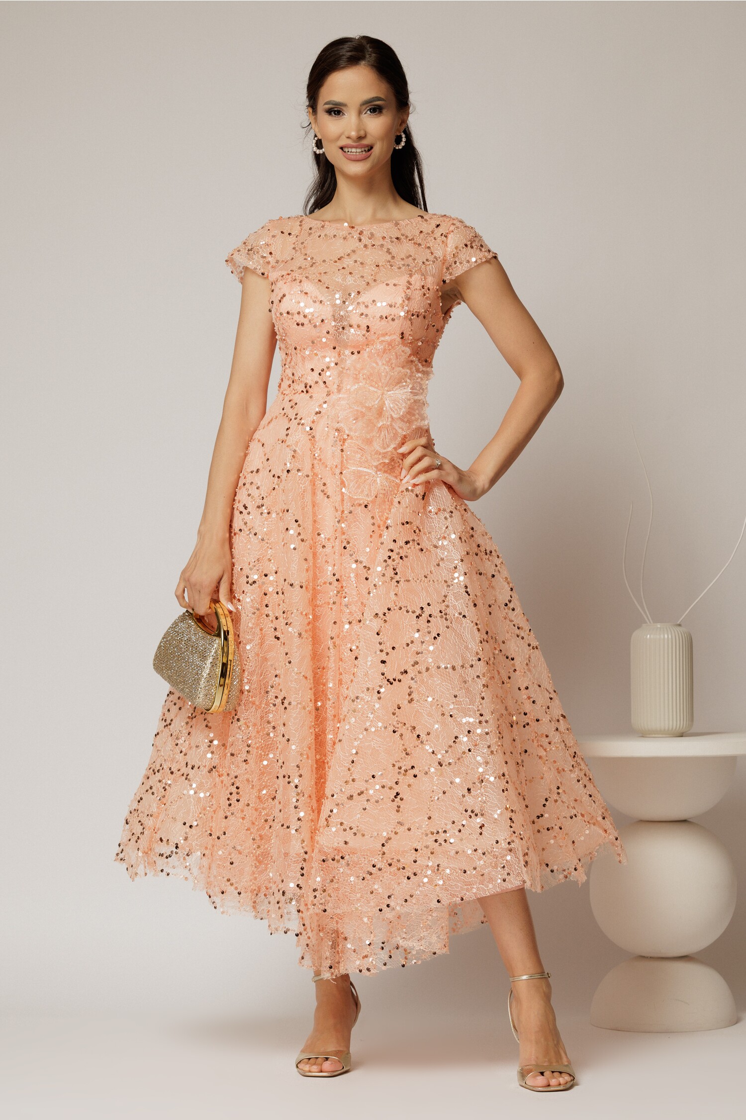 Rochie Midi Roz Dantela cu Paiete și Perle