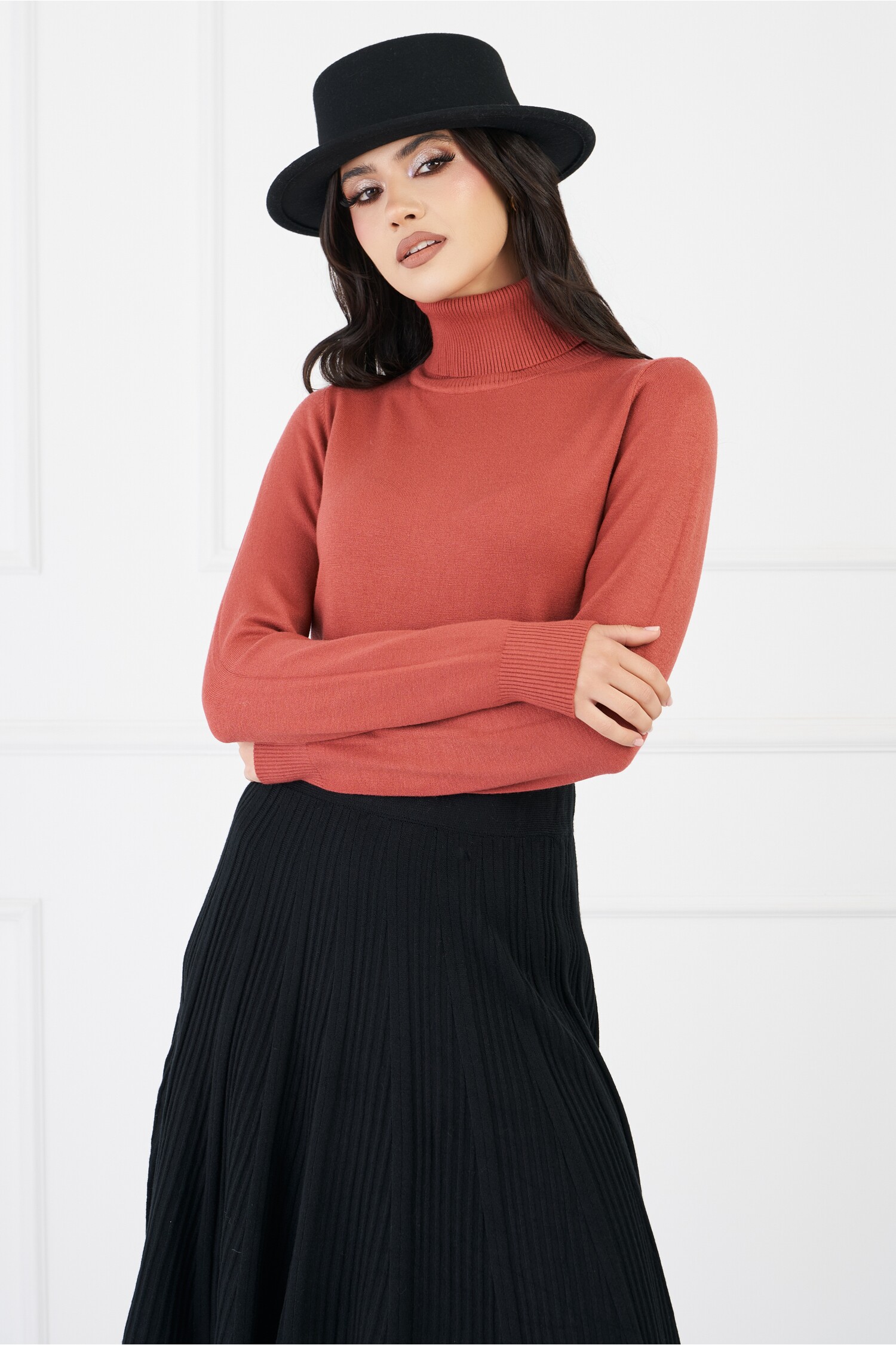 Maleta Caramizie Guler Intors Casual Eleganta