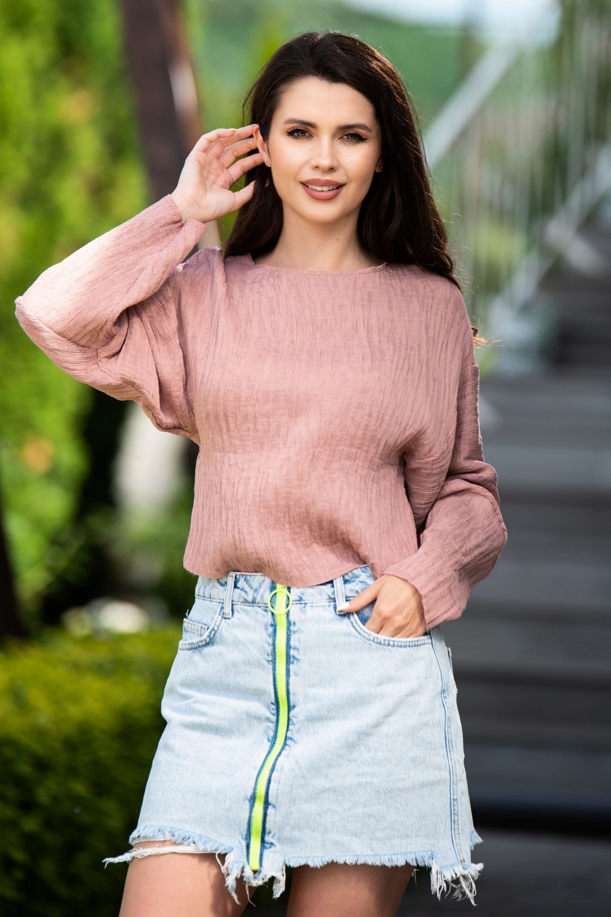 Bluza Rose Creponat Inpuff - Eleganță Relaxată