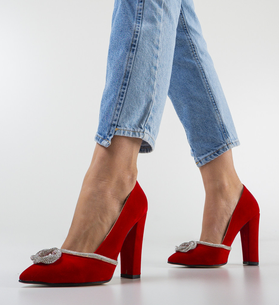 Pantofi Amintire Rosii - Eleganță și Stil - imagine 3