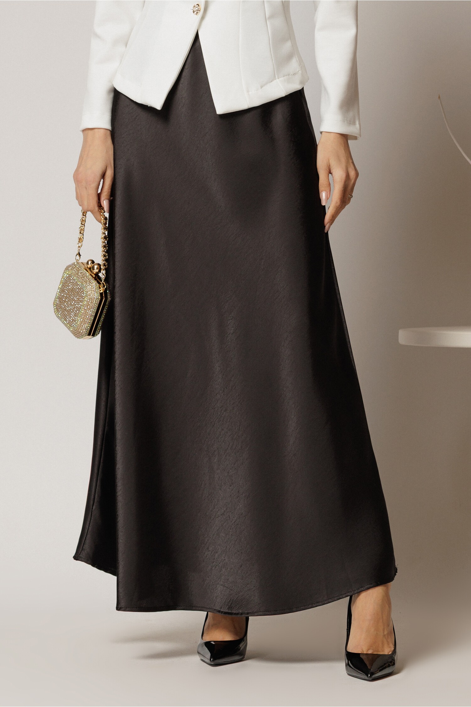 Fustă lungă neagră satin elegantă