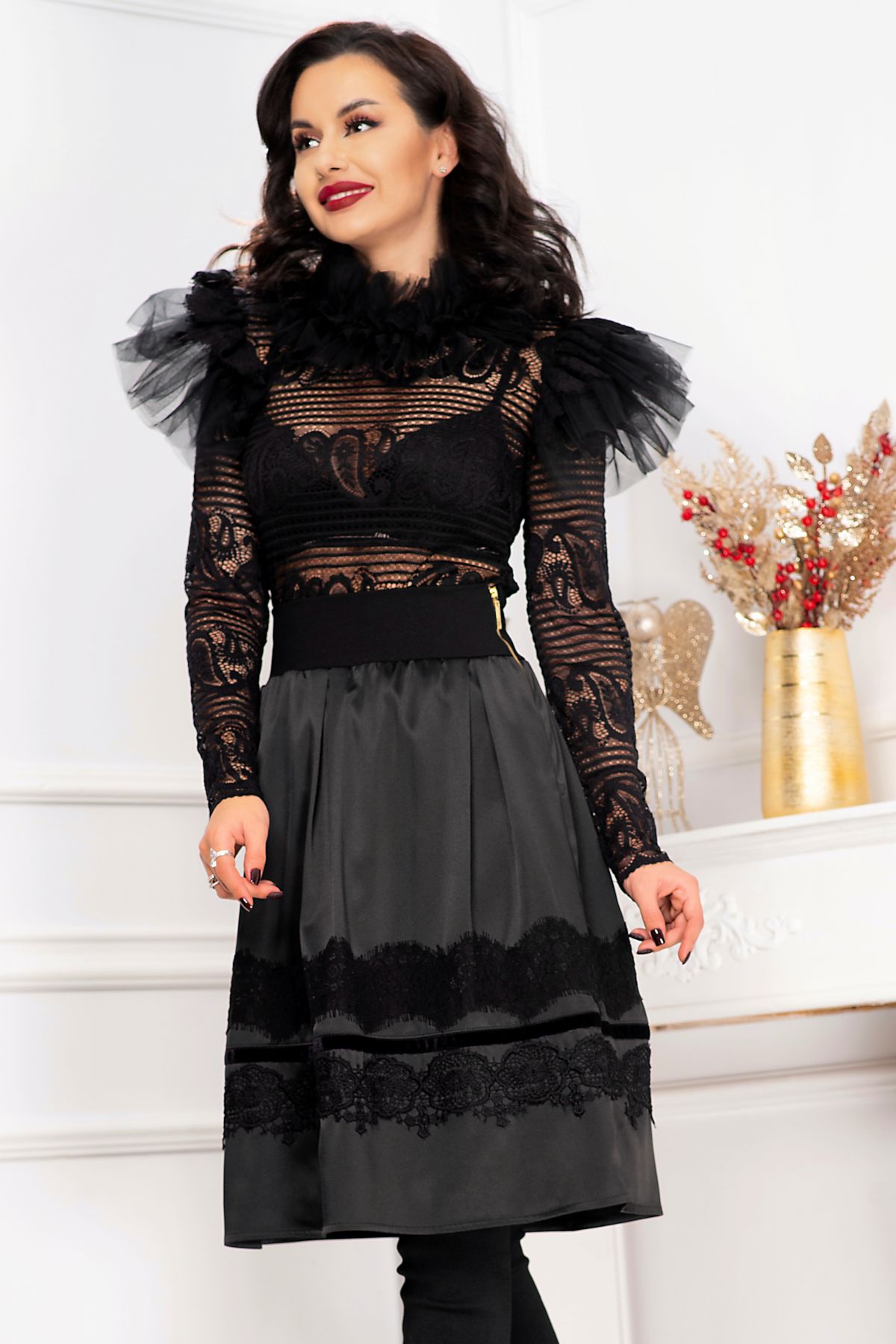 Fusta Satin Dantela Legendaria - Eleganță