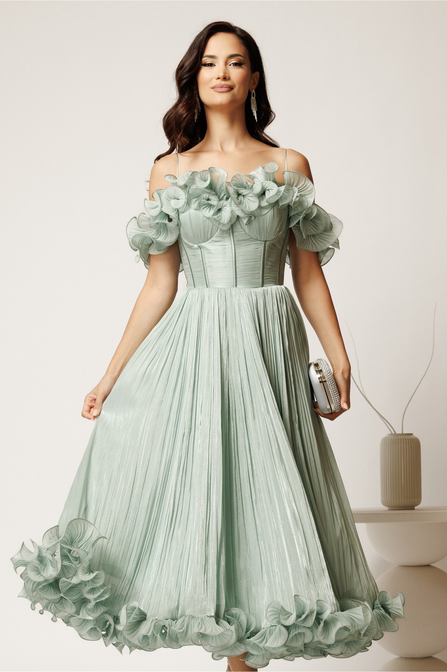 Rochie midi verde mint clos cu volanase | Cununie civilă
