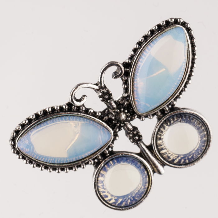 Brosa Fluture Piatra Lunii Shopika