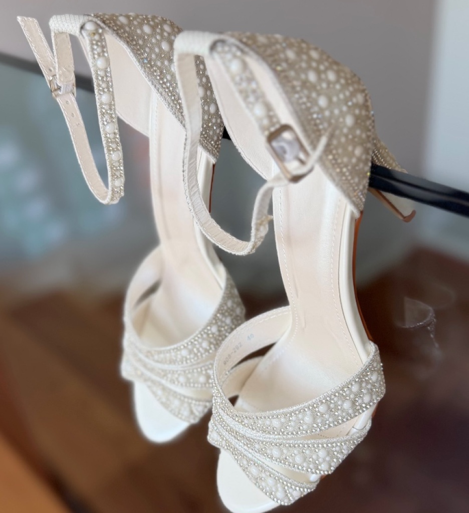 Sandale cu toc Petyr Albe – Eleganță și Stil - imagine 6