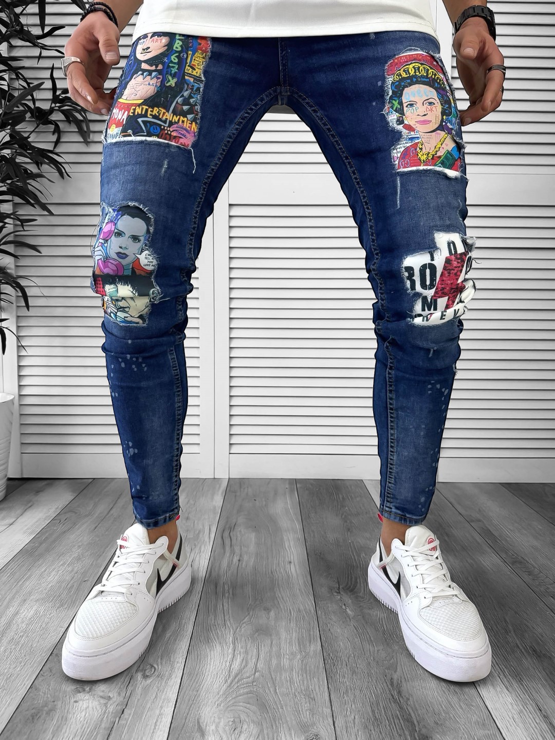 Blugi Barbati Conici cu Stikere | Stil Urban