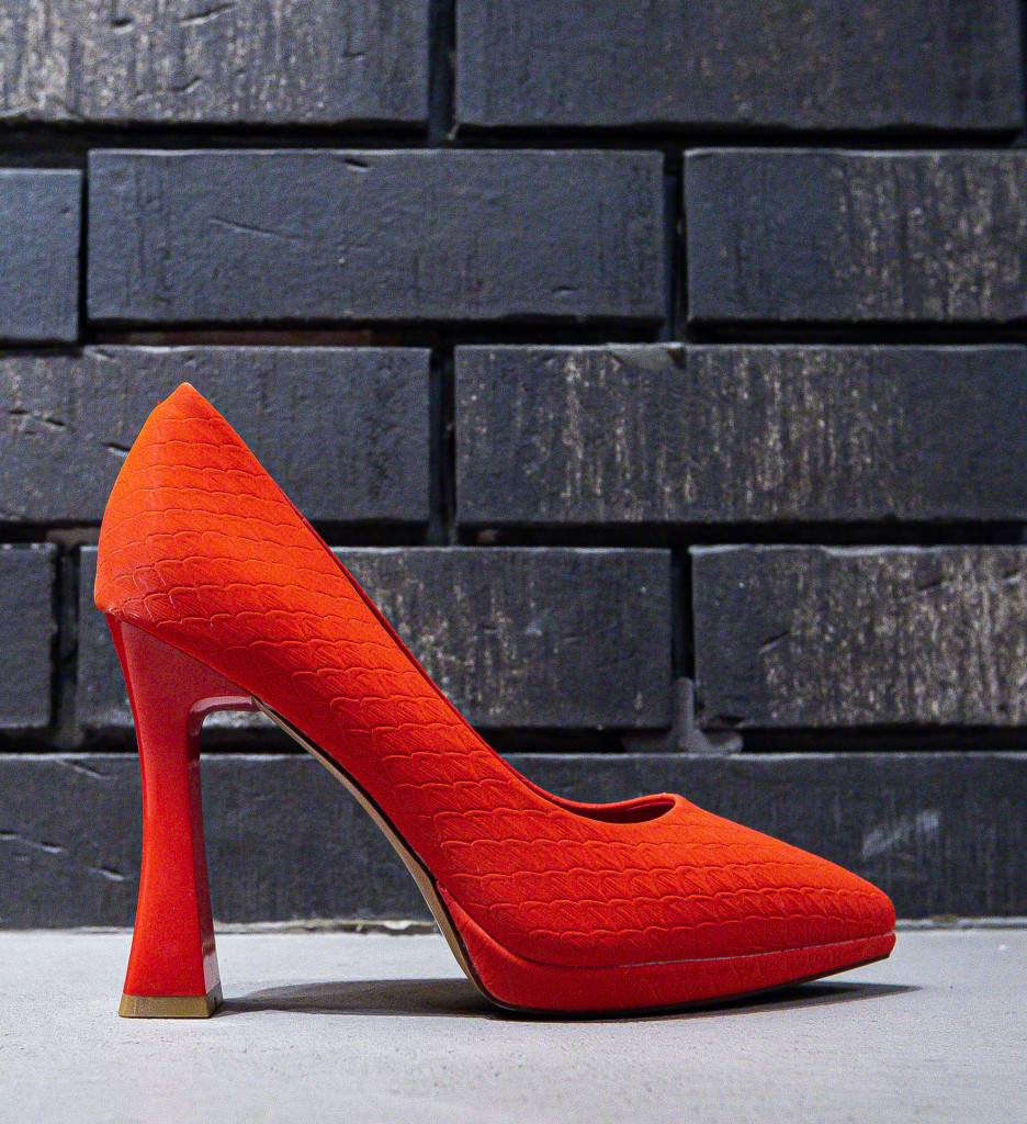 Pantofi Sisies Rosii - Eleganță și Stil - imagine 3