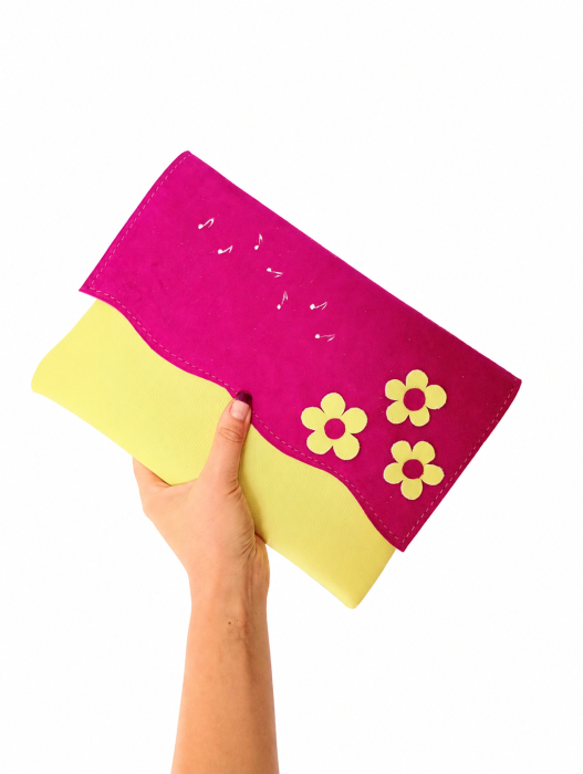 Plic in doua nuante,handmade,  din piele naturala, cu flori ,unicat
