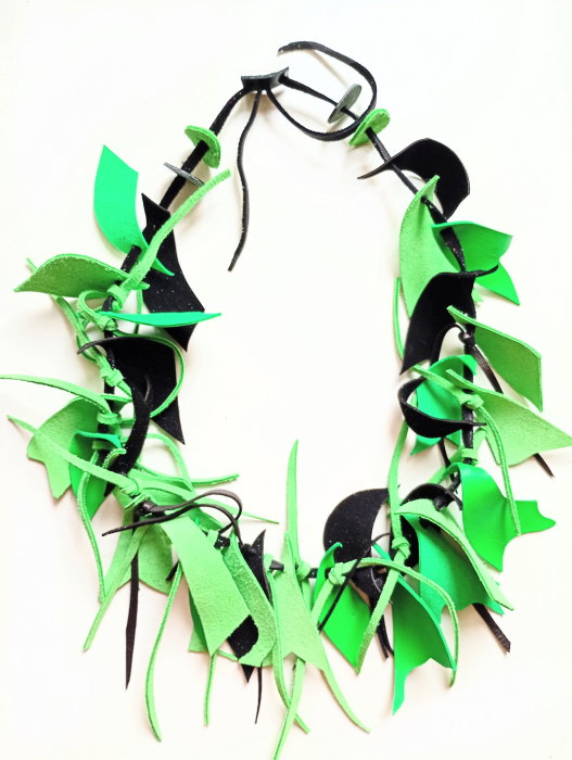 Colier Piele Verde Manual Shopika