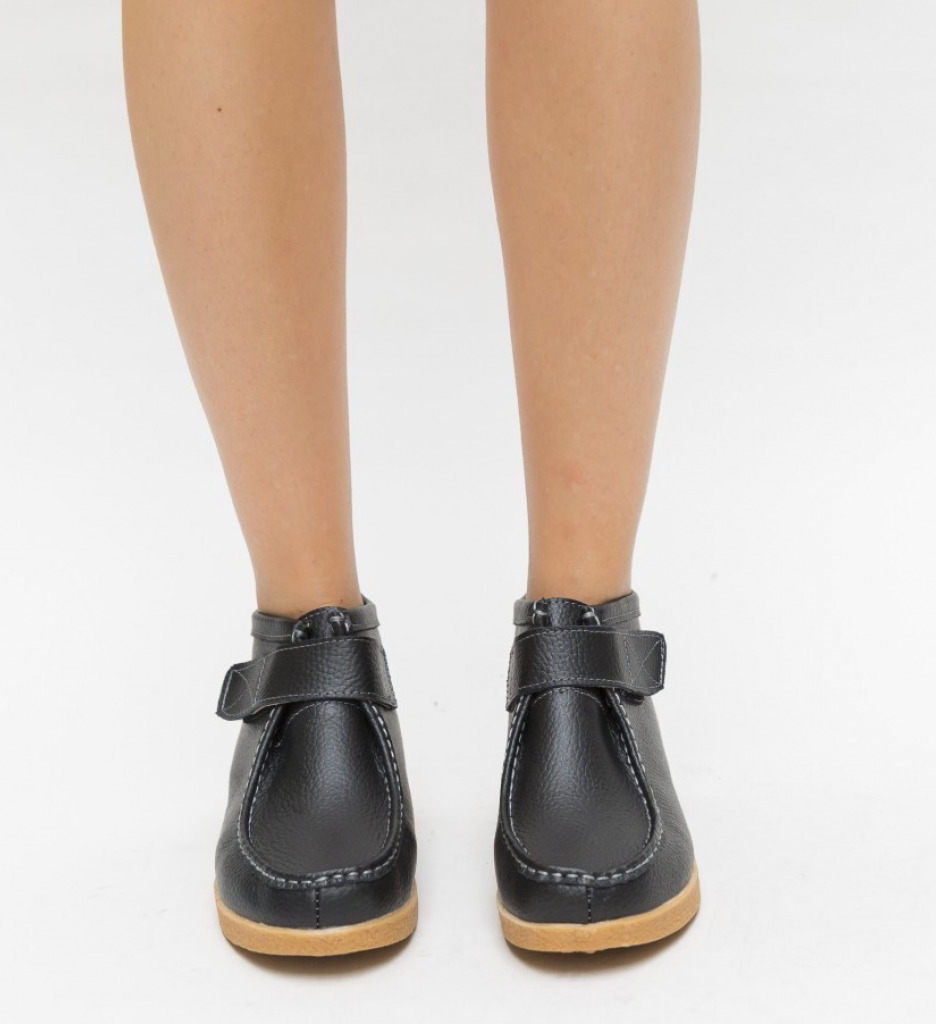 Pantofi Casual Debir Negri - Stil și Versatilitate
