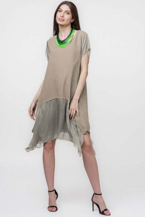 Rochie In Bej Shopika cu Volan Matase