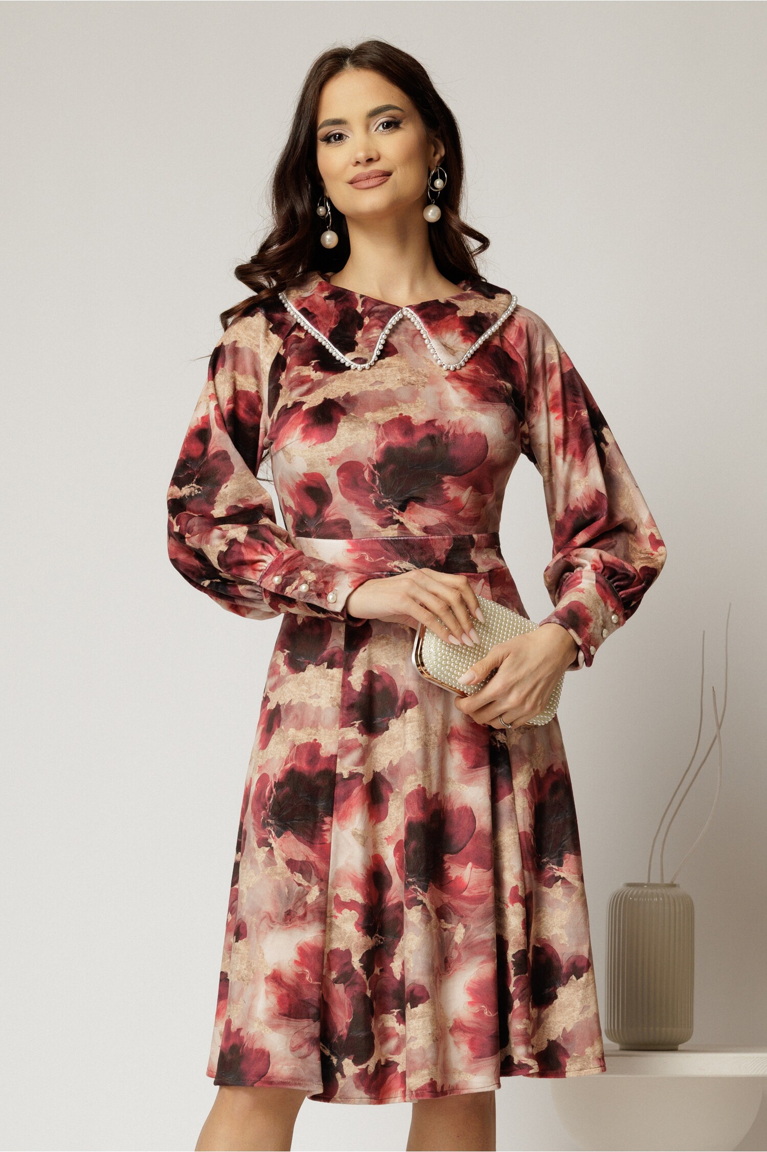 Rochie Catifea DY Fashion cu Perle - Eleganță