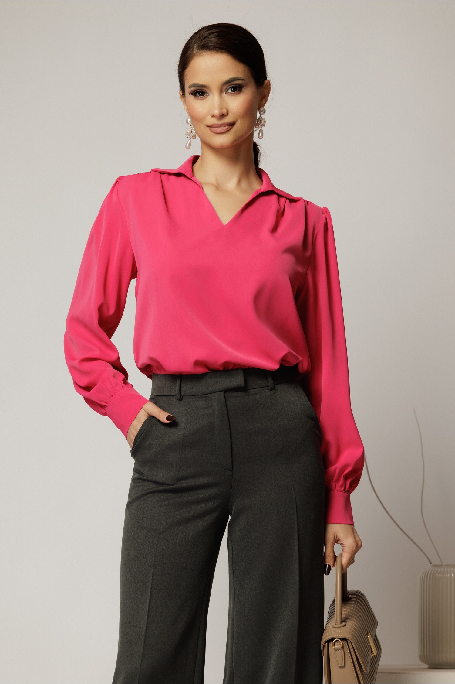 Cămăși Dama Fucsia cu Decolteu V - Eleganță și Stil