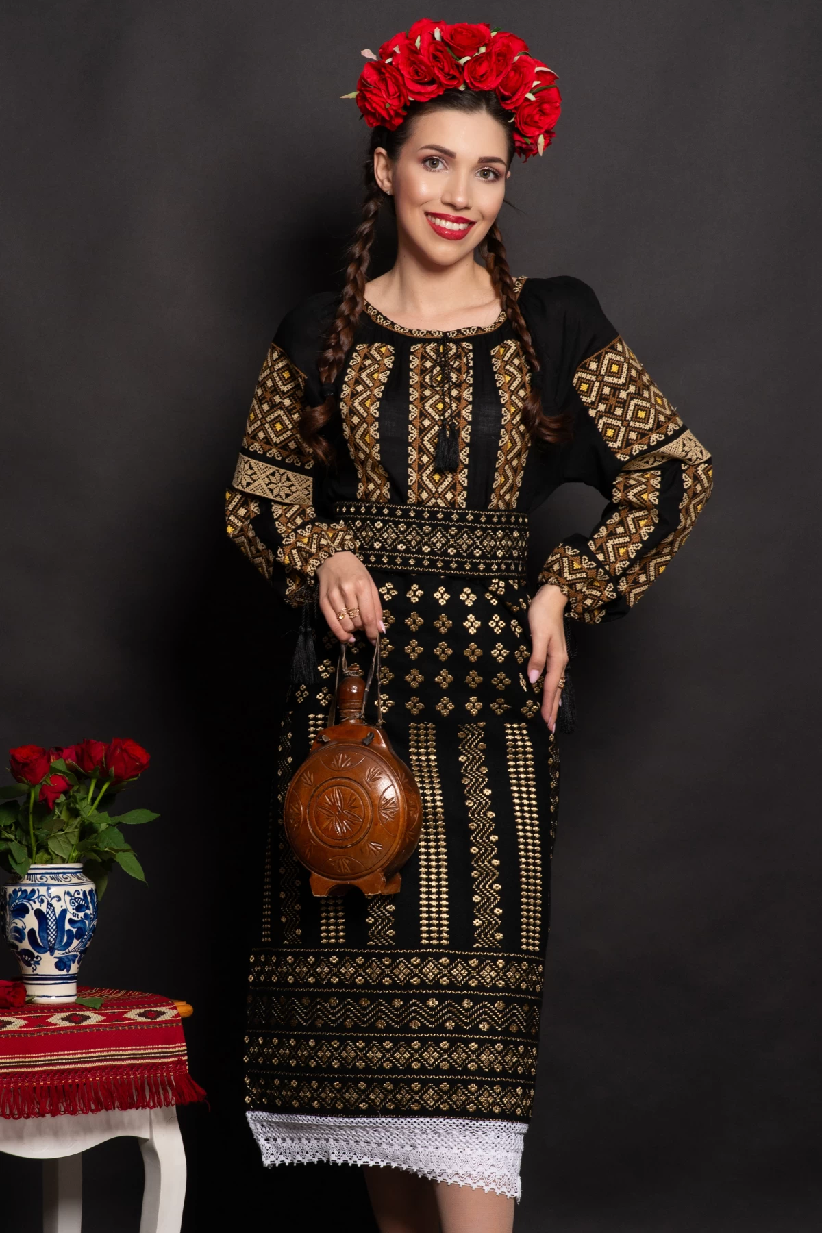 Ie Neagra Rafira Traditional cu Broderie Rom - imagine 1