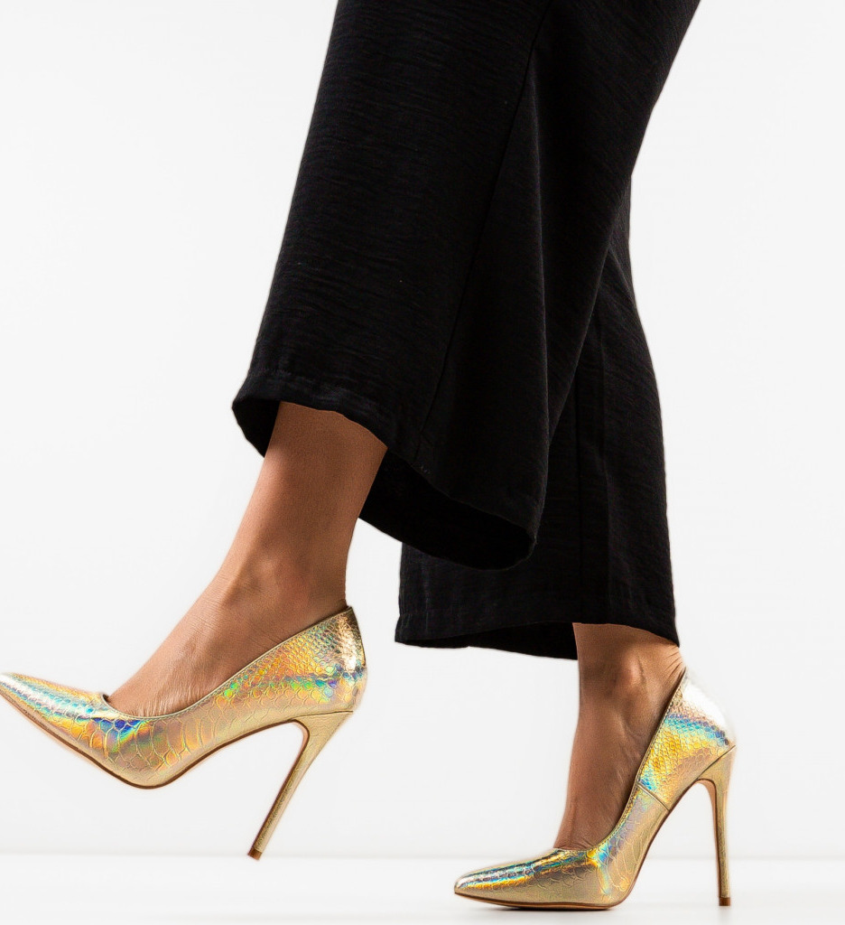 Pantofi Toc Yan Aurii - Eleganță și Stil - imagine 4