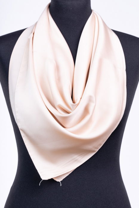 Esarfă Bej din Mătase & Vascoză | Shopika