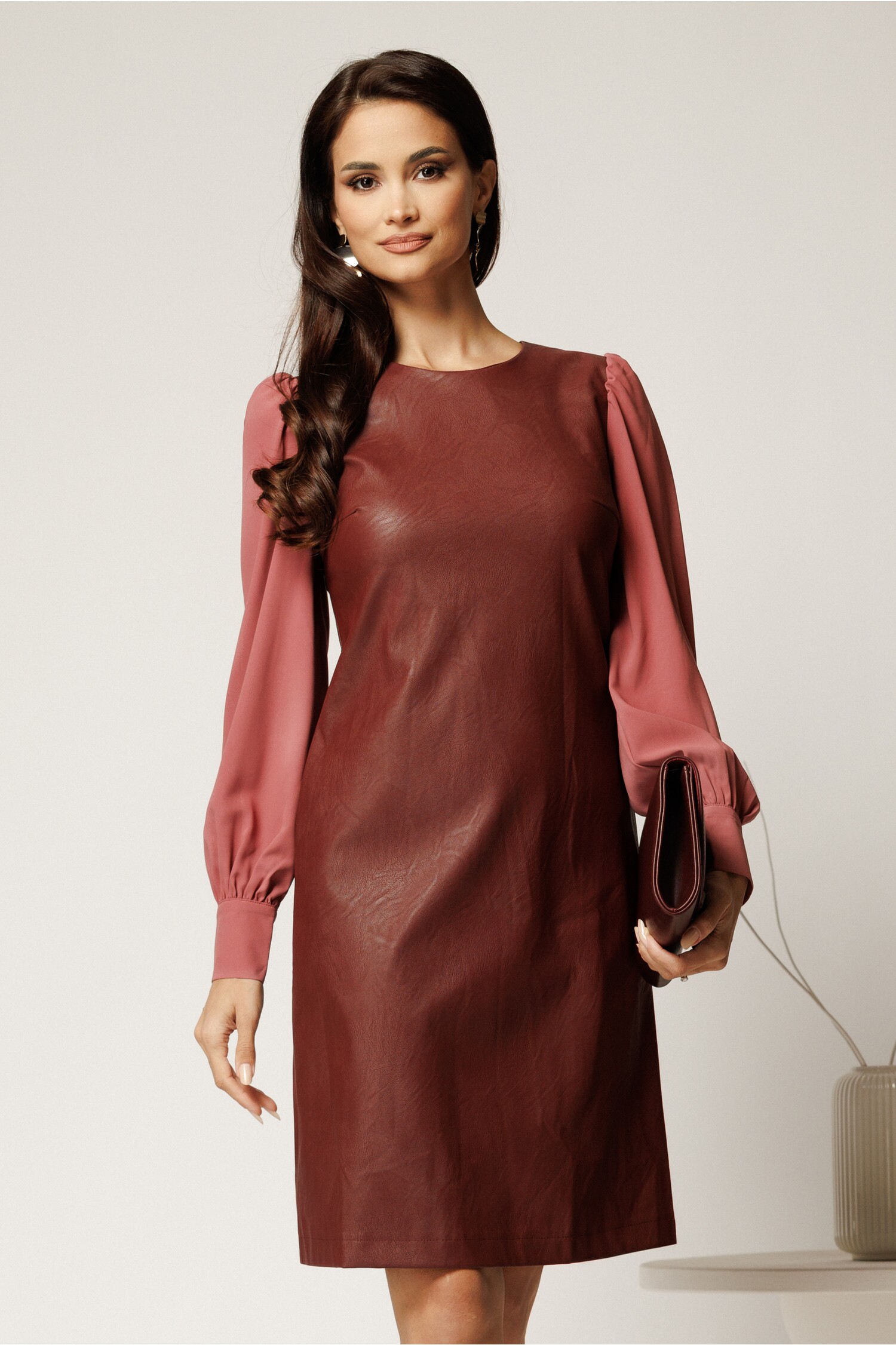 Rochie piele ecologica burgundy cu maneci voal