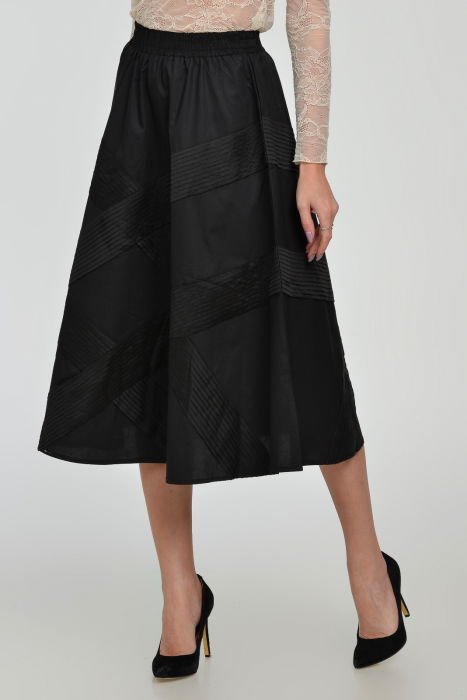 Fusta Neagra Clos Shopika | Stil si Confort