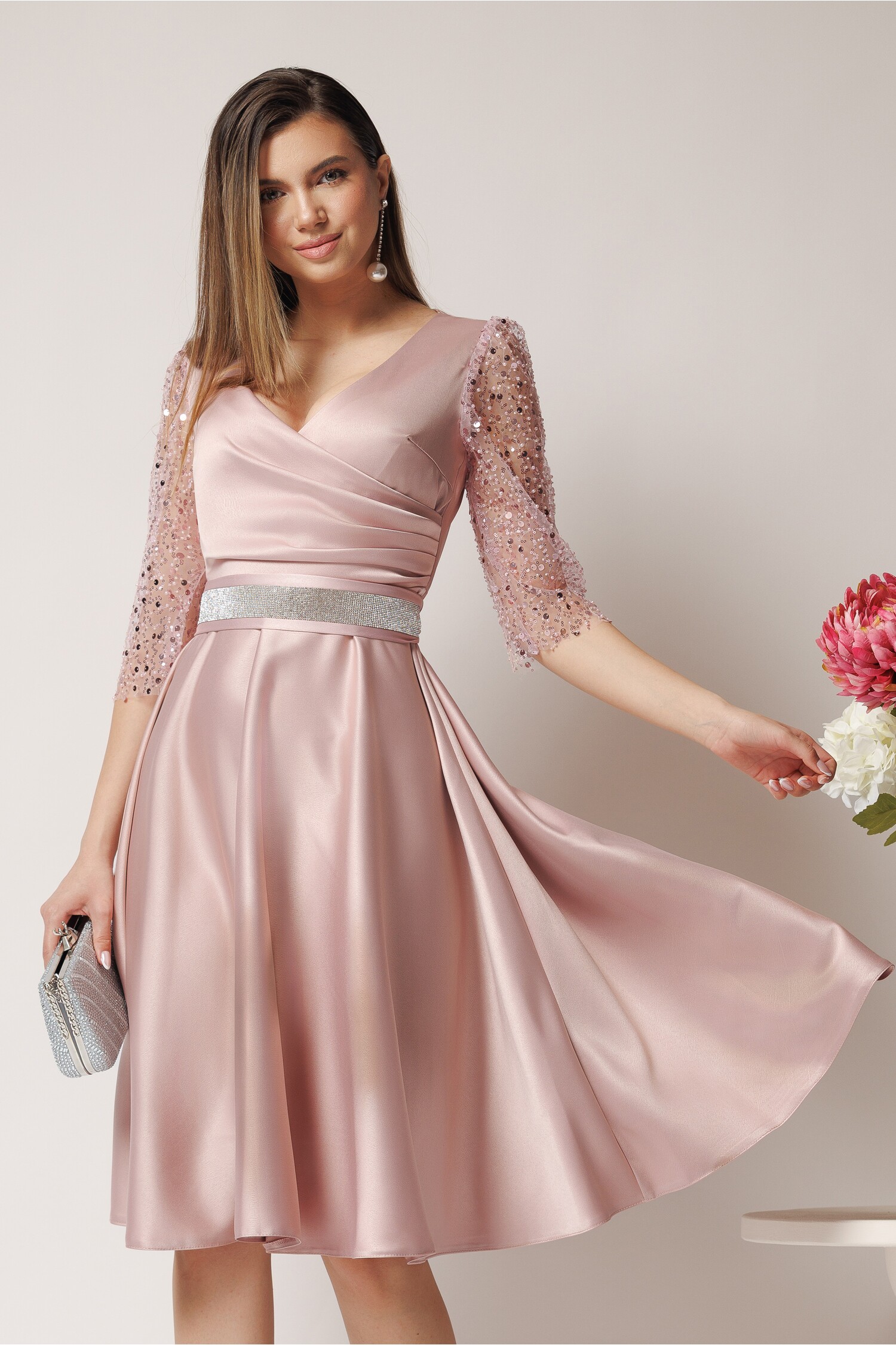 Rochie Tafta Roz Elegantă cu Cordon