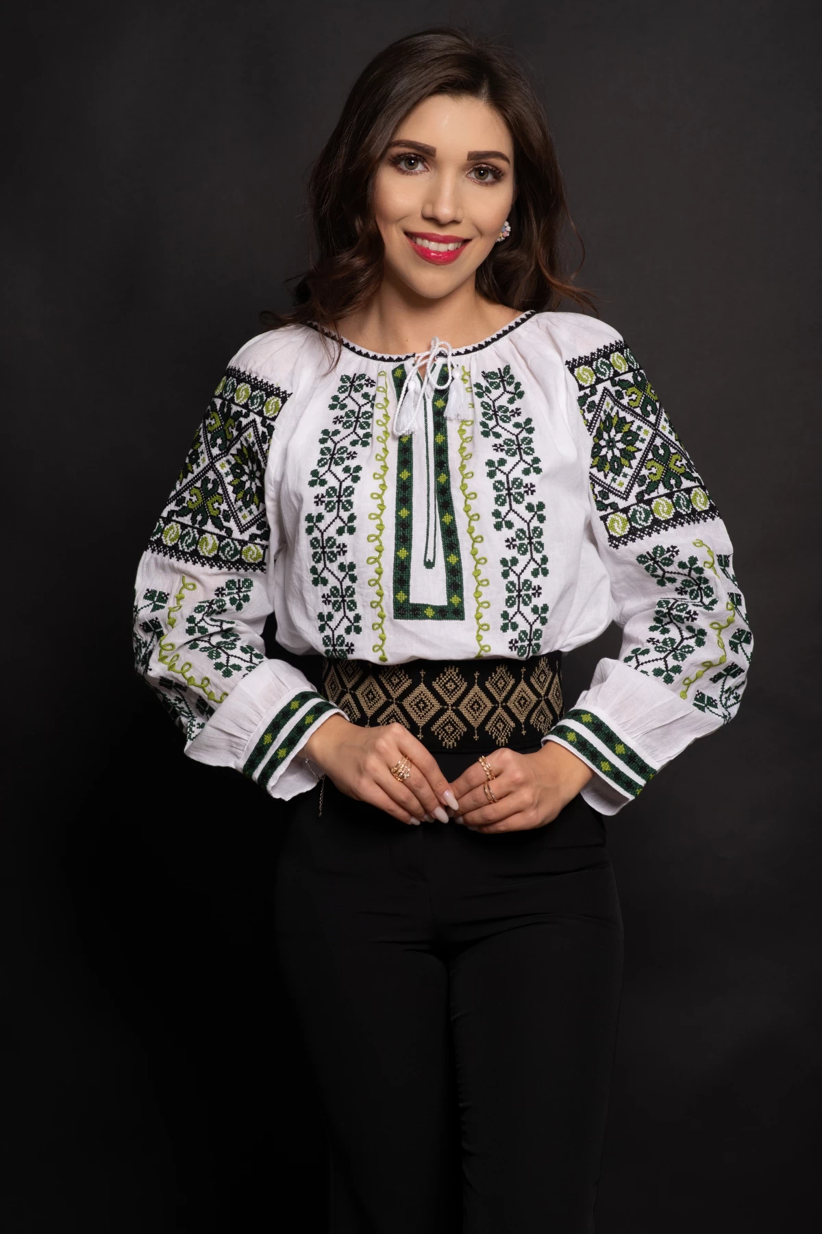 Ie Mirabela cu Broderie Verde | Traditional