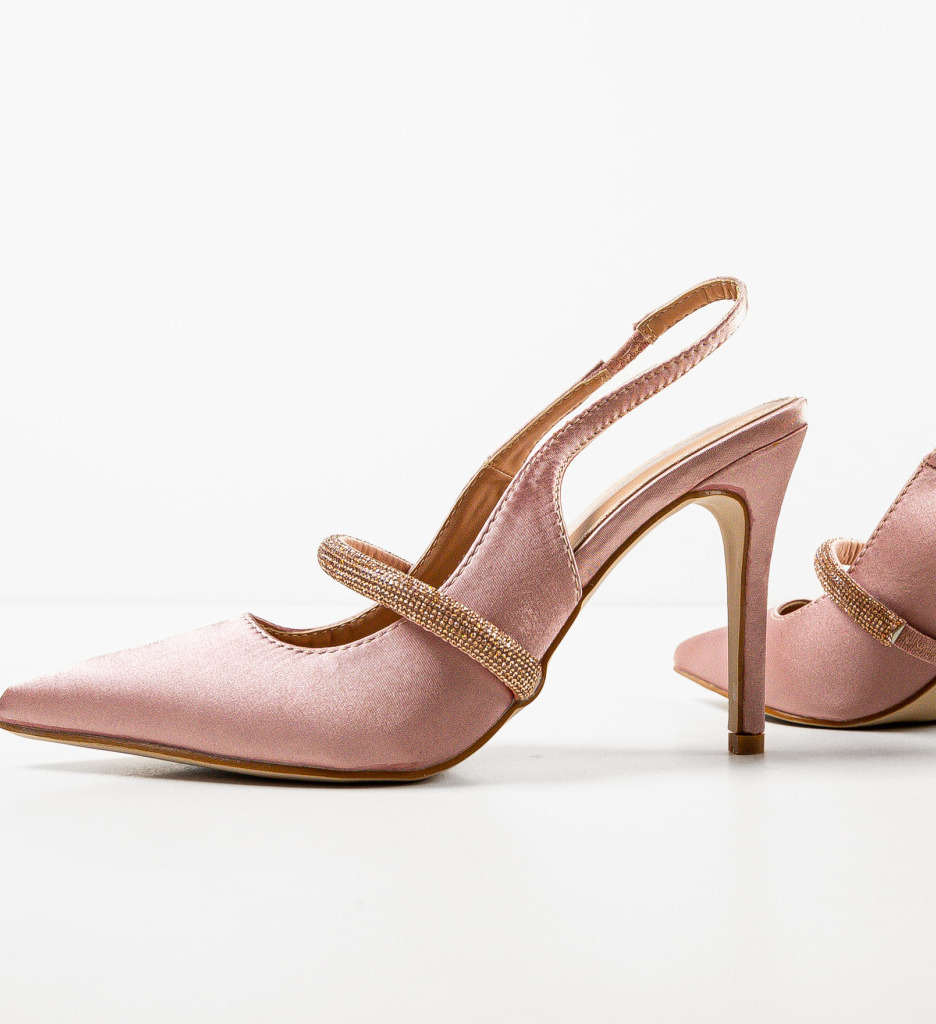 Pantofi Calvin cu toc elegant - confort și stil - imagine 8