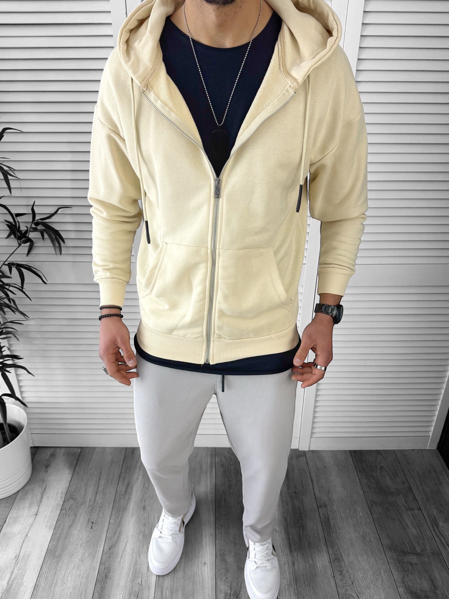 Hanorac Barbati Slim Fit Bej K109