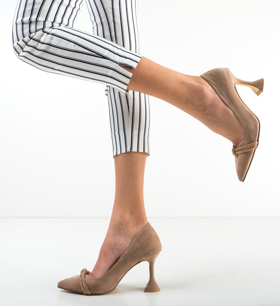 Pantofi cu Toc Lyf Bej - Eleganță și Stil - imagine 2