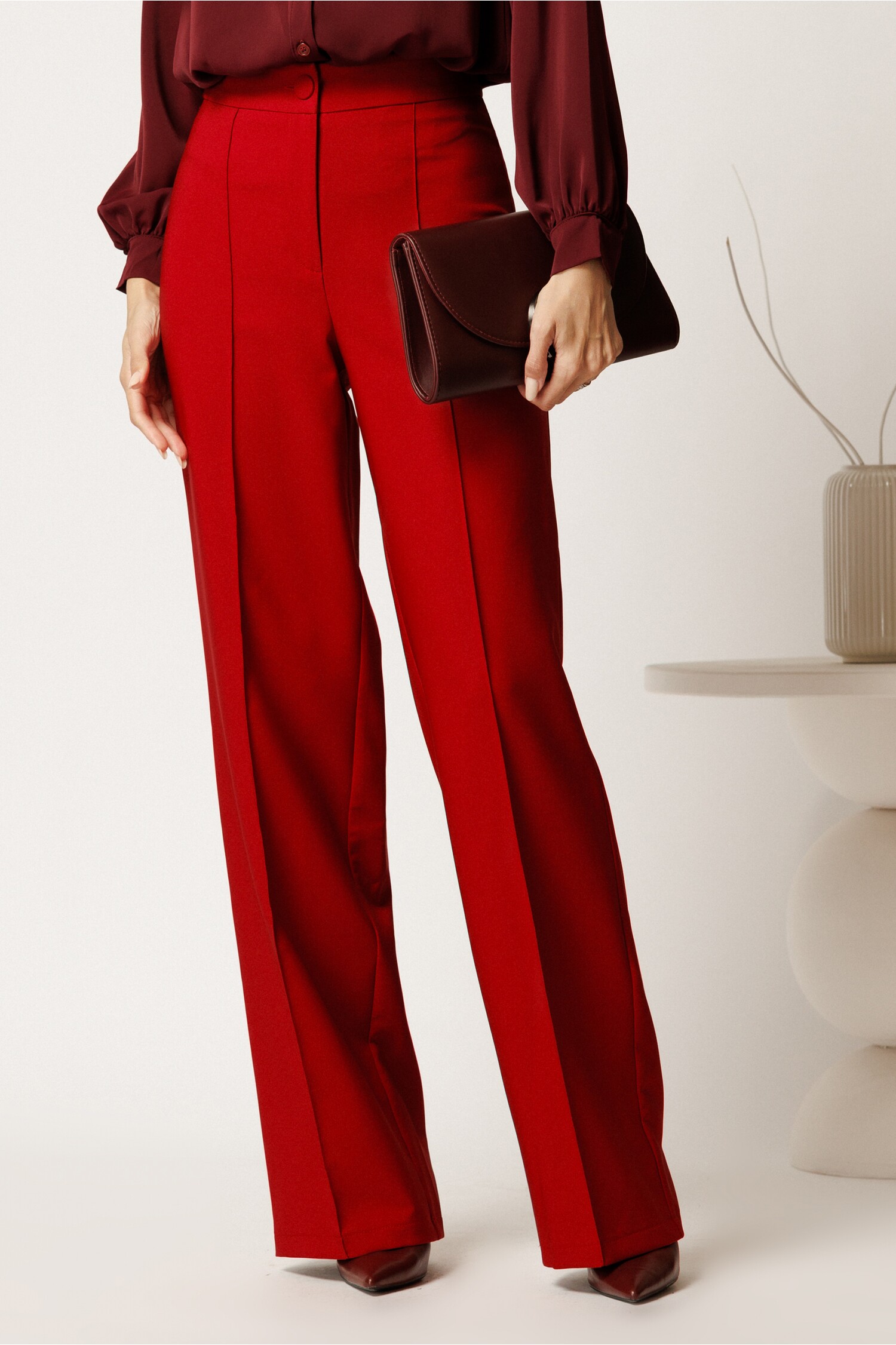 Pantaloni Rosi Stofa Evazati cu Dunga - Eleganță Maxima