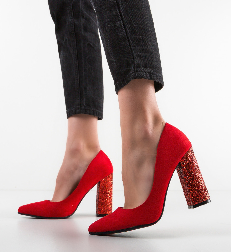 Pantofi Clarke Rosii cu Toc - Eleganță Maximă