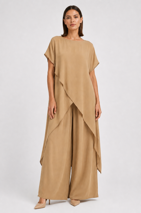 Compleu dama elegant din vascoza cu tunica asimetrica si pantaloni palazzo, camel