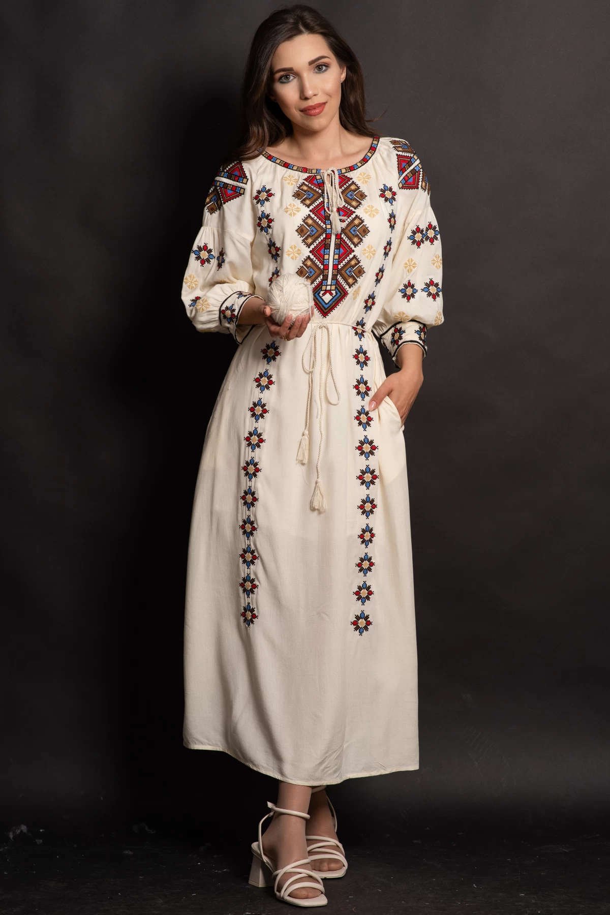 Rochie Traditionala Coralia - Eleganță Tradițională