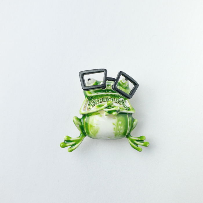 Brosă Broscuță Shopika | Martisor Elegant