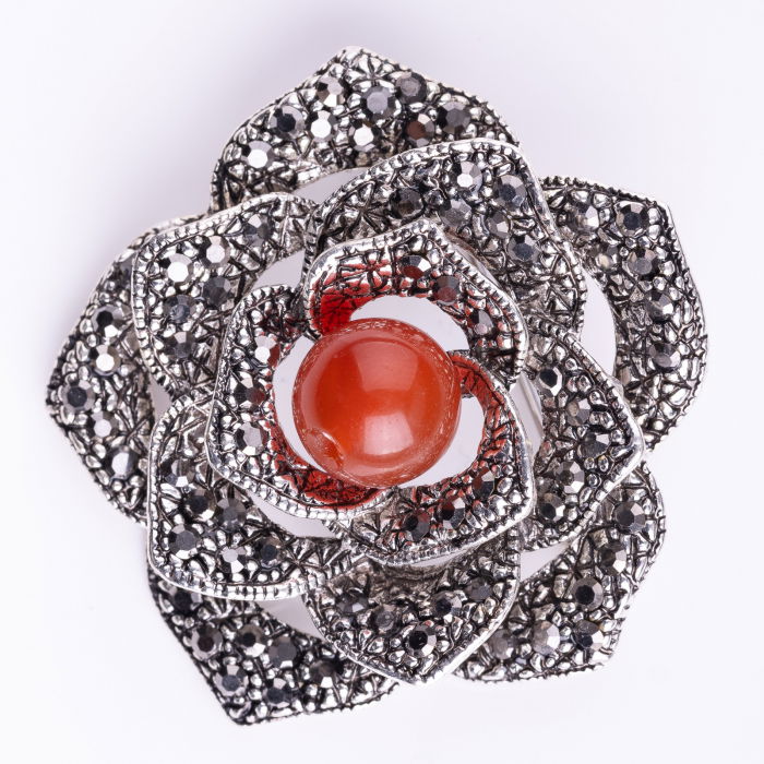 Brosa Trandafir Argintiu Shopika | Cadou Elegant