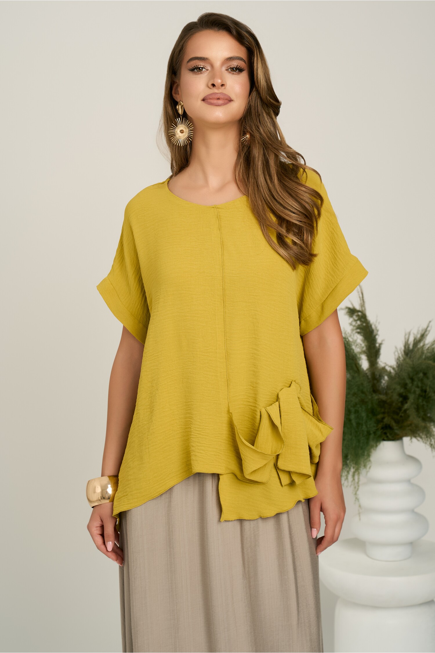 Bluza Mustar Oversized cu Fundă - Eleganță Relaxată