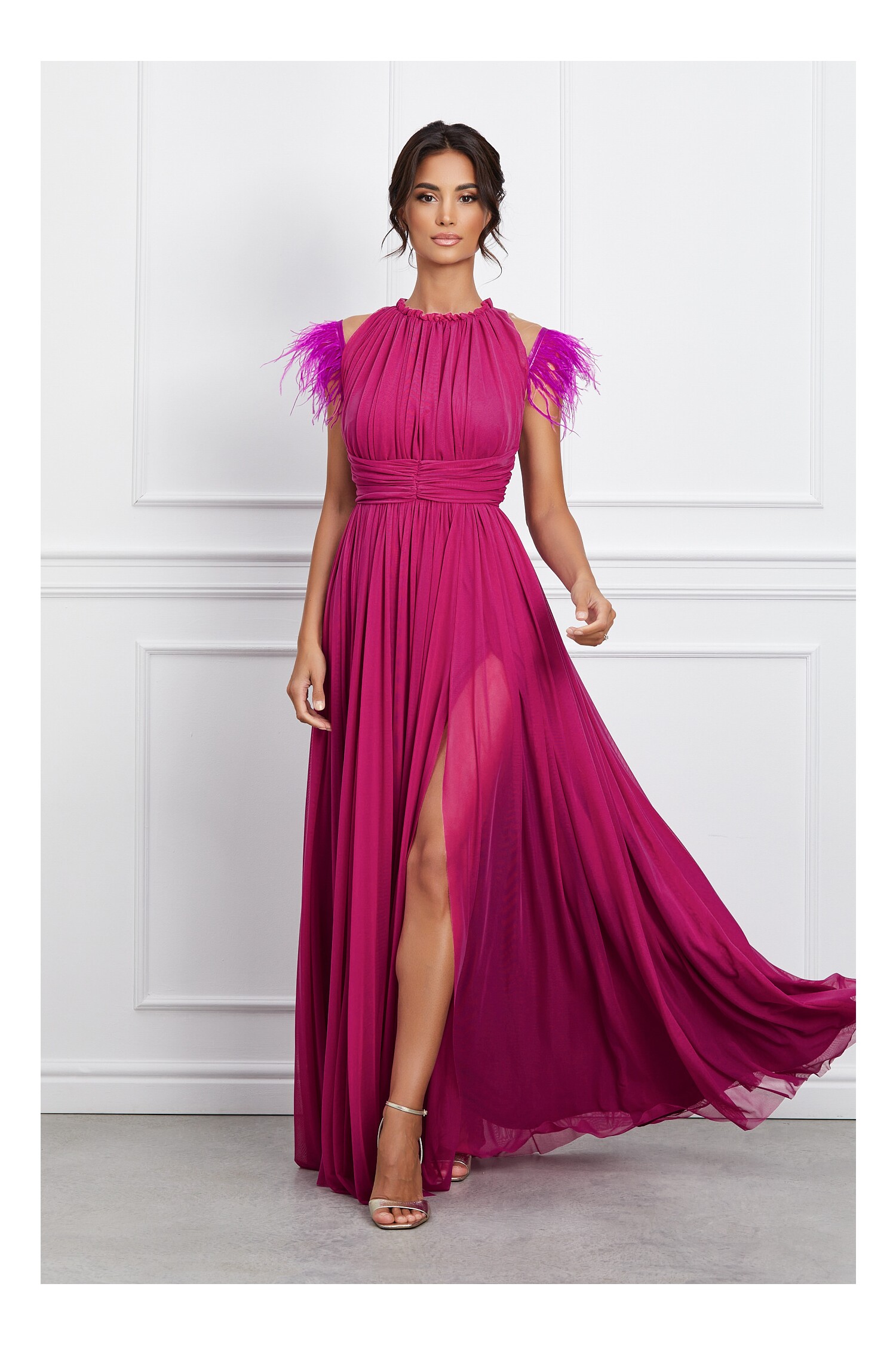 Rochie DY Fashion magenta cu pene