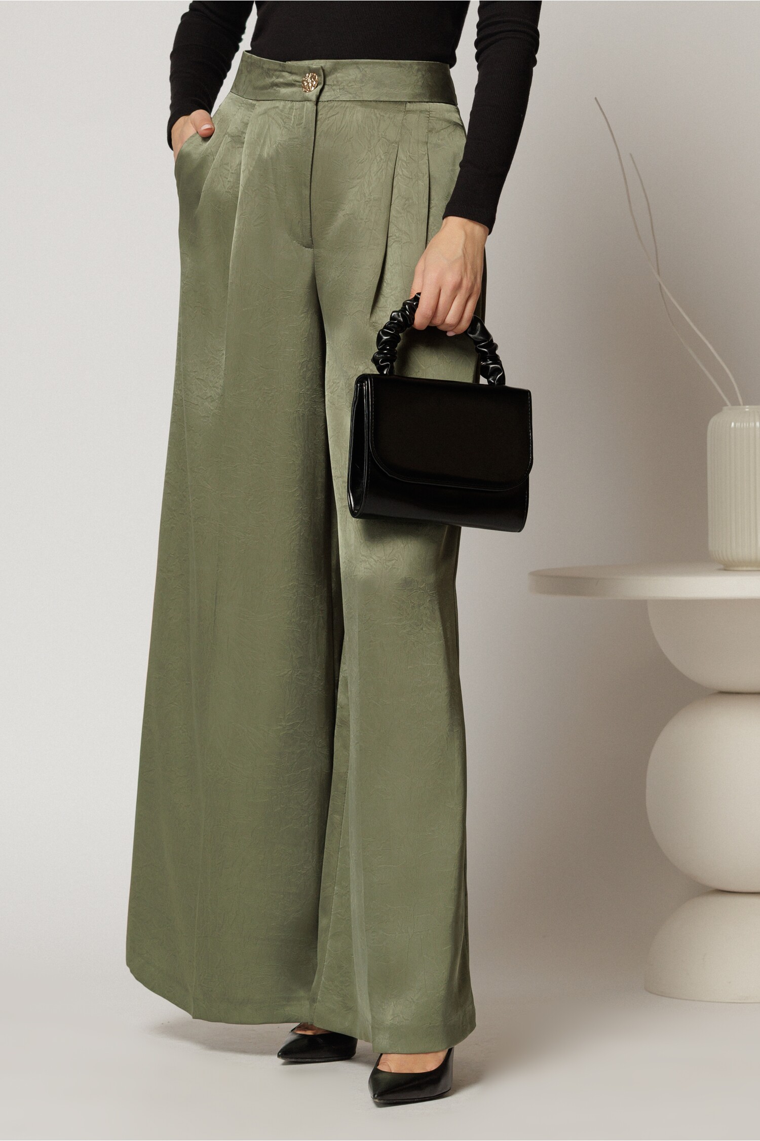 Pantaloni dama kaki satin, croi larg