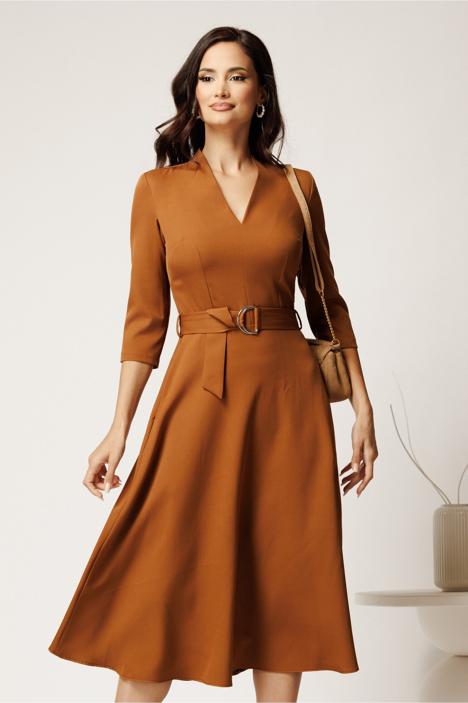 Rochie Midi Maro cu Cordon - Eleganță și Confort