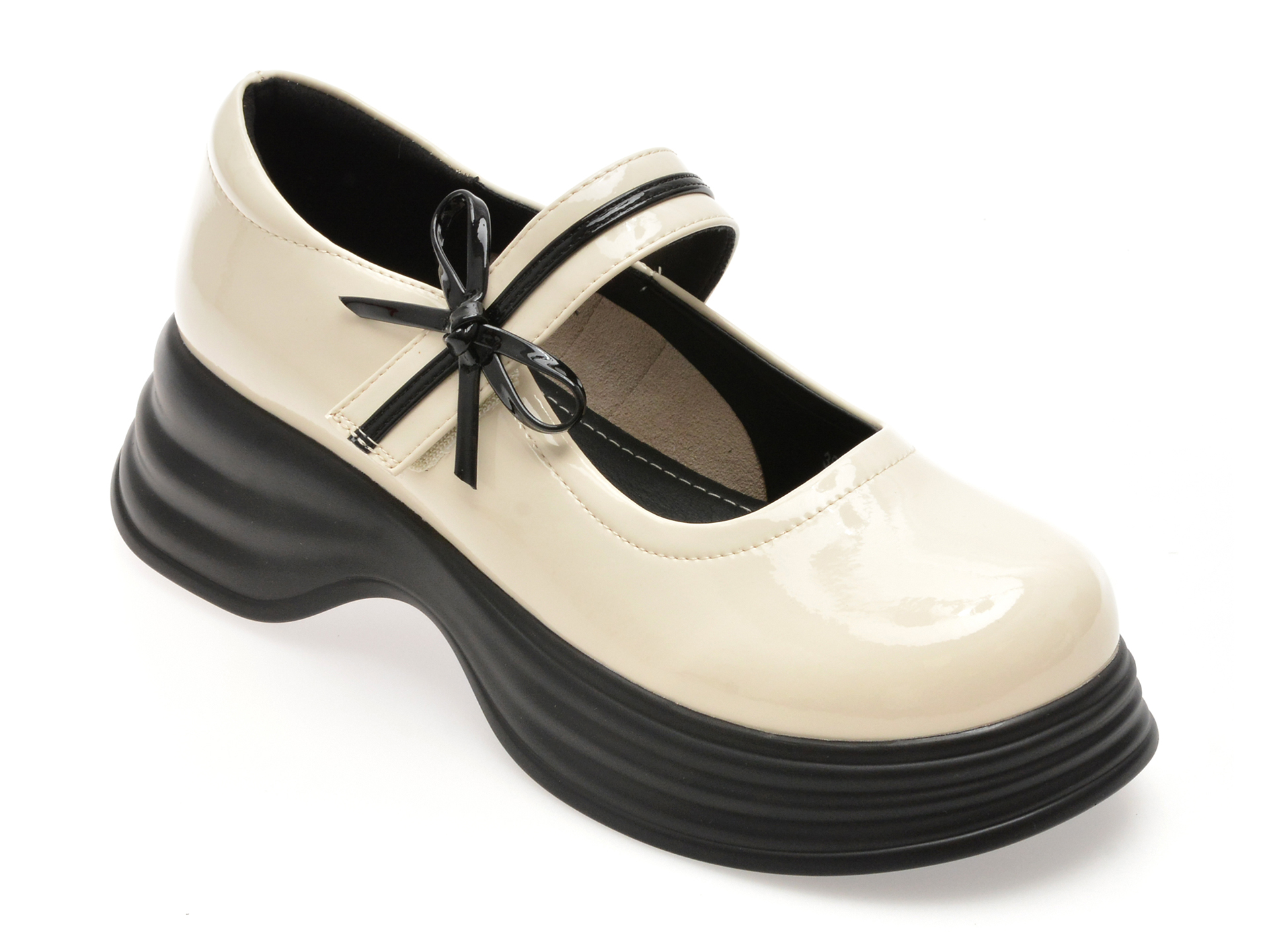 Pantofi GRYXX bej din piele lacuită - Eleganță și confort