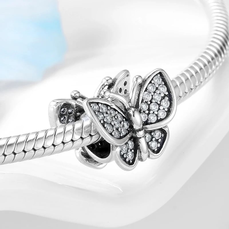 Charm Fluture Argint Delis - Eleganță și Strălucire - imagine 2