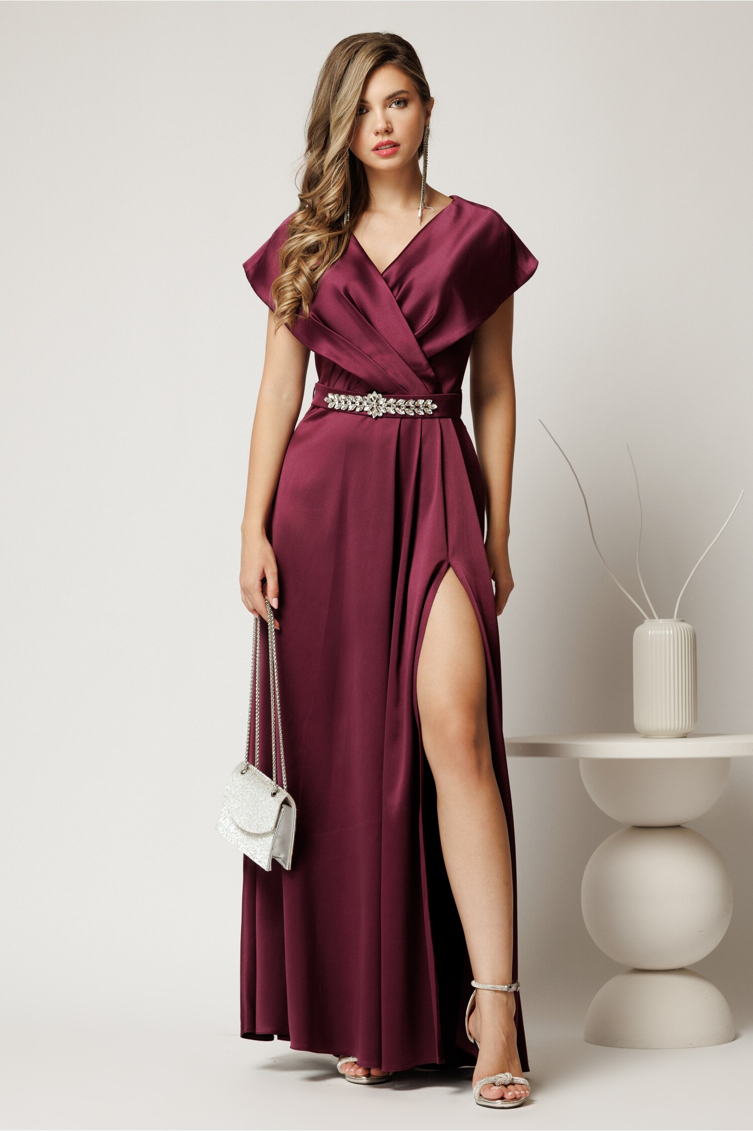 Rochie Tafta Mov Pruna cu Accesorii Talie
