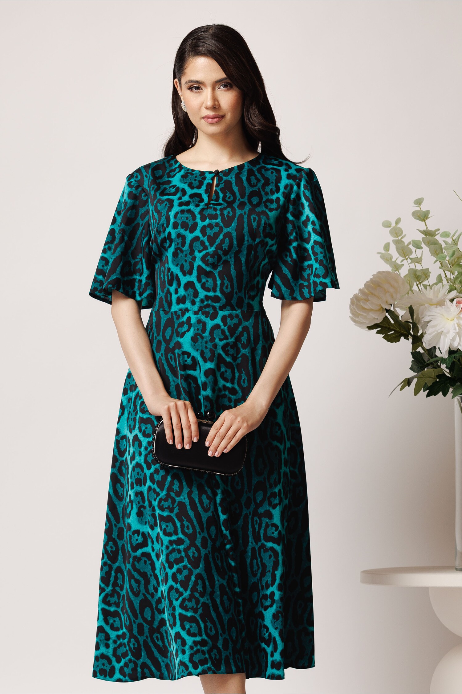 Rochie Satin Leopard Verde - Eleganță Asigurată