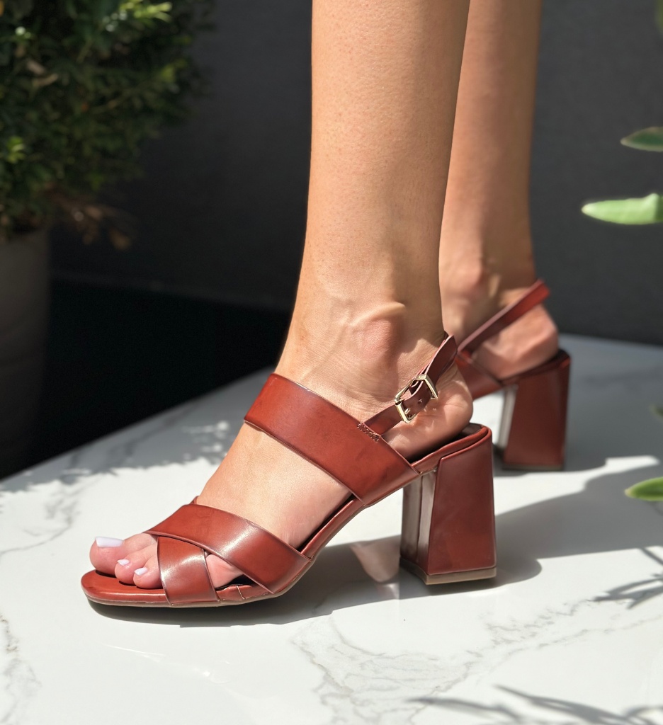 Sandale Berry Maro cu Toc Elegante