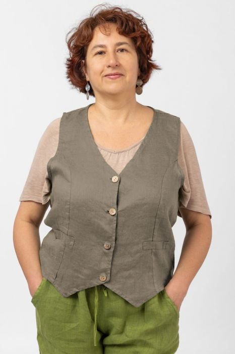 Vesta In Shopika Trendy cu Nasturi Lemn