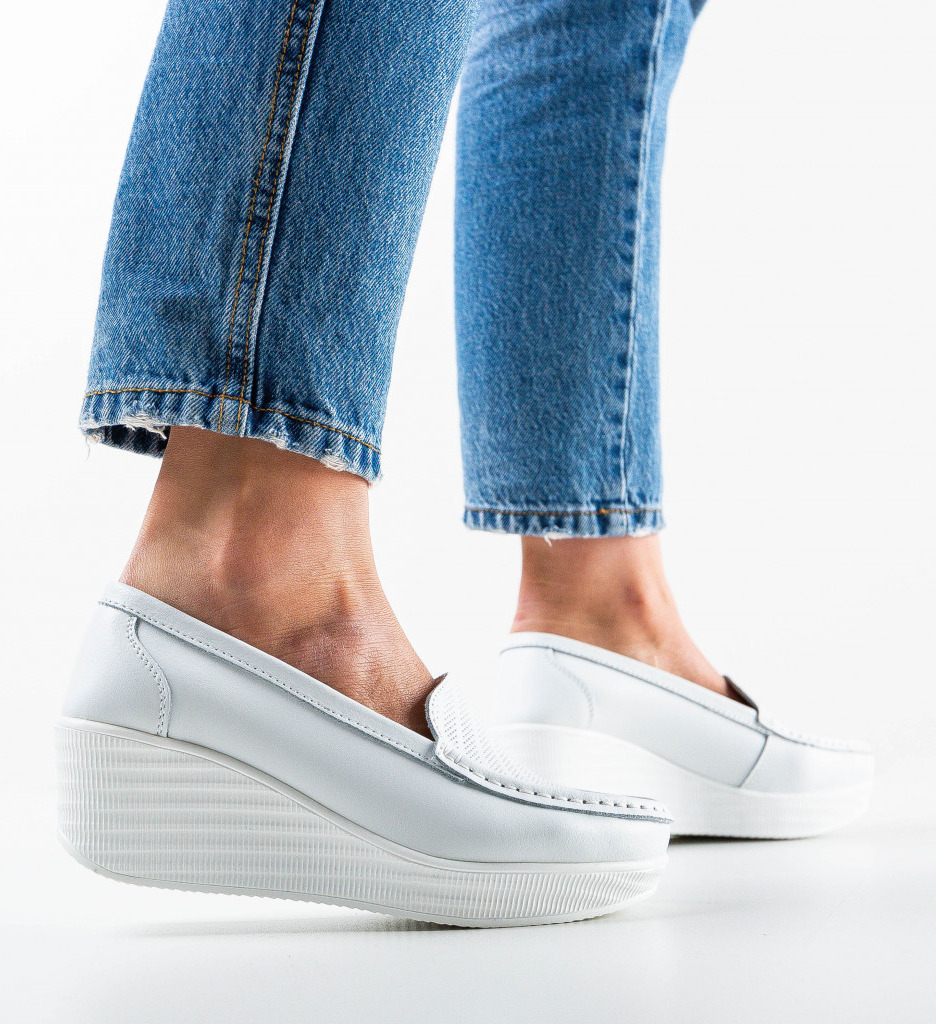 Pantofi Casual Ely Albi - Confort și Stil