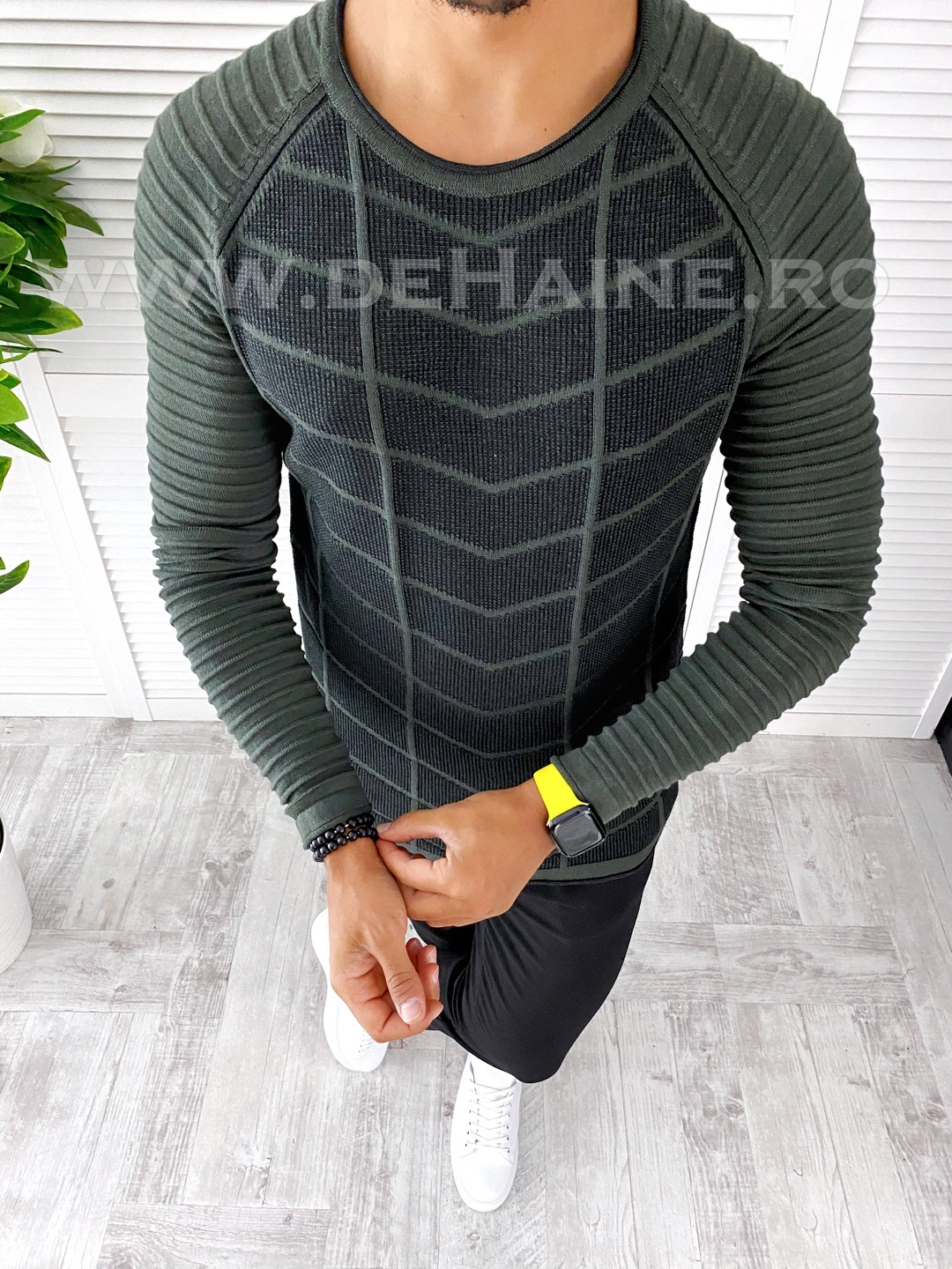 Pulover Barbati Kaki Slim Fit Eleganta